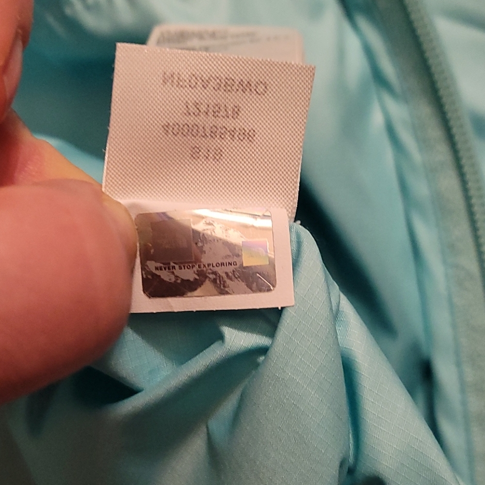 Girls Light weight Jacket. - Picture 6 of 7